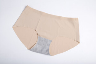 米色女士内裤展示