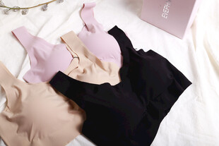 多款女士内衣展示