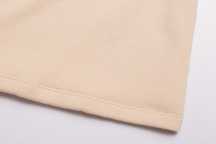 米色布料边角特写