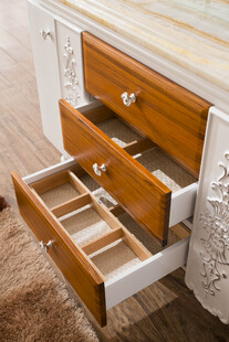 木质抽屉式收纳柜细节