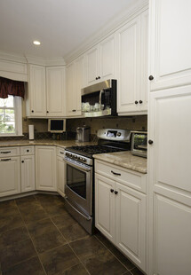 现代简约风格的温馨厨房