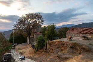 乡村黄昏景色宁静小院