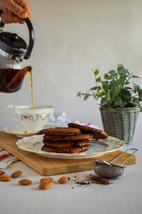 手冲咖啡搭配美味糕点