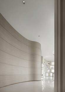 现代简约弧形墙面室内空间