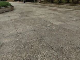 空旷水泥地面场景