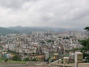 山城城市全景俯瞰图