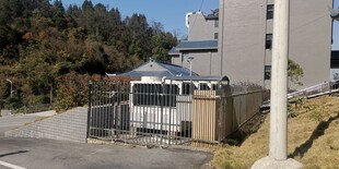 户外金属围栏设施场景