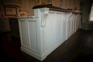 复古风格白色厨房岛台