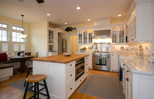 现代简约风开放式厨房空间