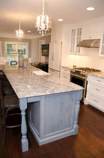 现代简约风格的厨房岛台