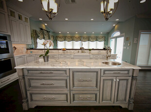 现代风格豪华厨房岛台