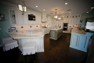 现代简约风格的室内厨房空间