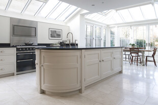 现代简约风格开放式厨房