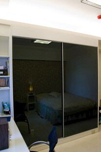 现代简约风格卧室推拉门