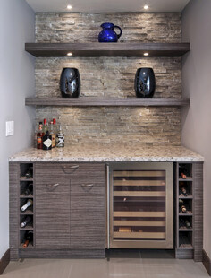 现代风格家庭酒柜设计