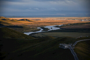 草原黄河壮丽风光