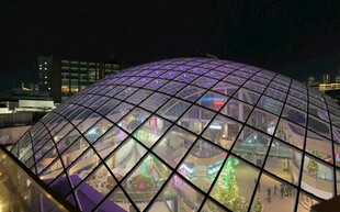 璀璨玻璃穹顶夜景