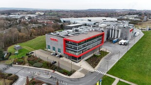 现代风格办公建筑鸟瞰