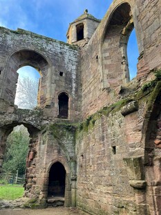 古老废墟 尽显岁月沧桑