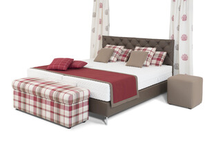 现代简约风格卧室床具