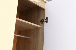 木质衣柜内部结构展示