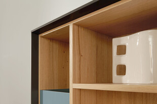 简约木质置物架内景展示