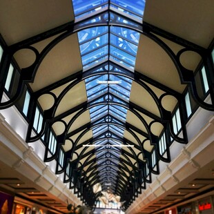 商场拱形天花板