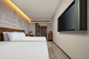 现代简约风格双床酒店房间