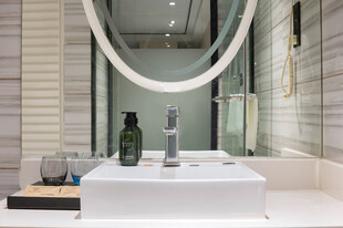 现代简约风格浴室洗手台