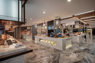 现代时尚珠宝店室内展示