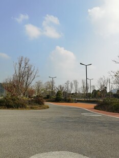 户外空旷道路景观