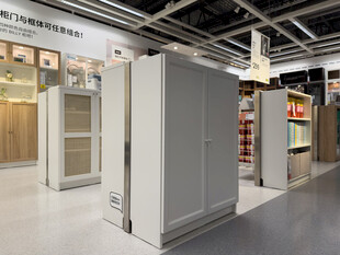 现代风格室内展示的白色柜子