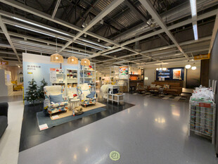 大型家居店内景