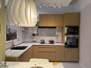 现代简约风格时尚厨房空间