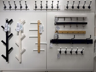 墙面多样挂钩装饰展示