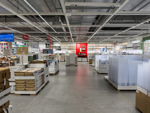 大型家居卖场内部空间