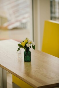 简约桌面花瓶插花装饰