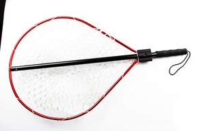 红色渔捞网黑色手柄