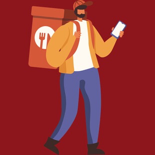 外卖员手持手机准备送餐