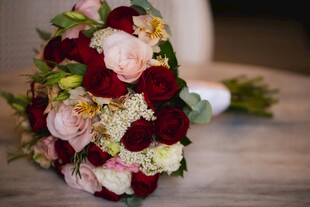 浪漫多彩新娘手捧花