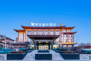 中式风格酒店建筑外观