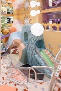 儿童室内游乐设施场景