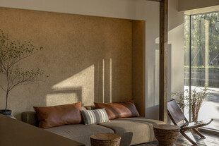 现代简约风温馨客厅一角