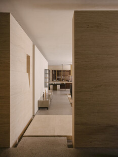 简约木质风格室内走廊