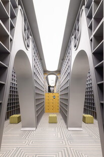 未来感科幻风格建筑通道