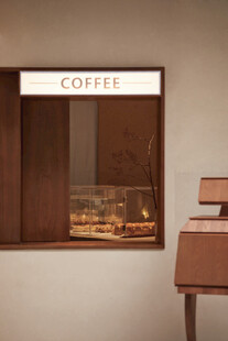 咖啡店橱窗展示