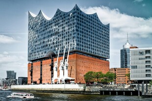 汉堡易北爱乐厅滨水风光