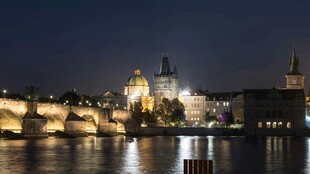 布 格夜景 伏尔塔瓦河风光