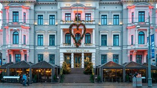 欧式华丽建筑夜景