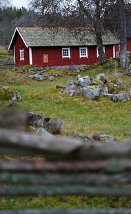 乡村红屋 静谧田园风光
